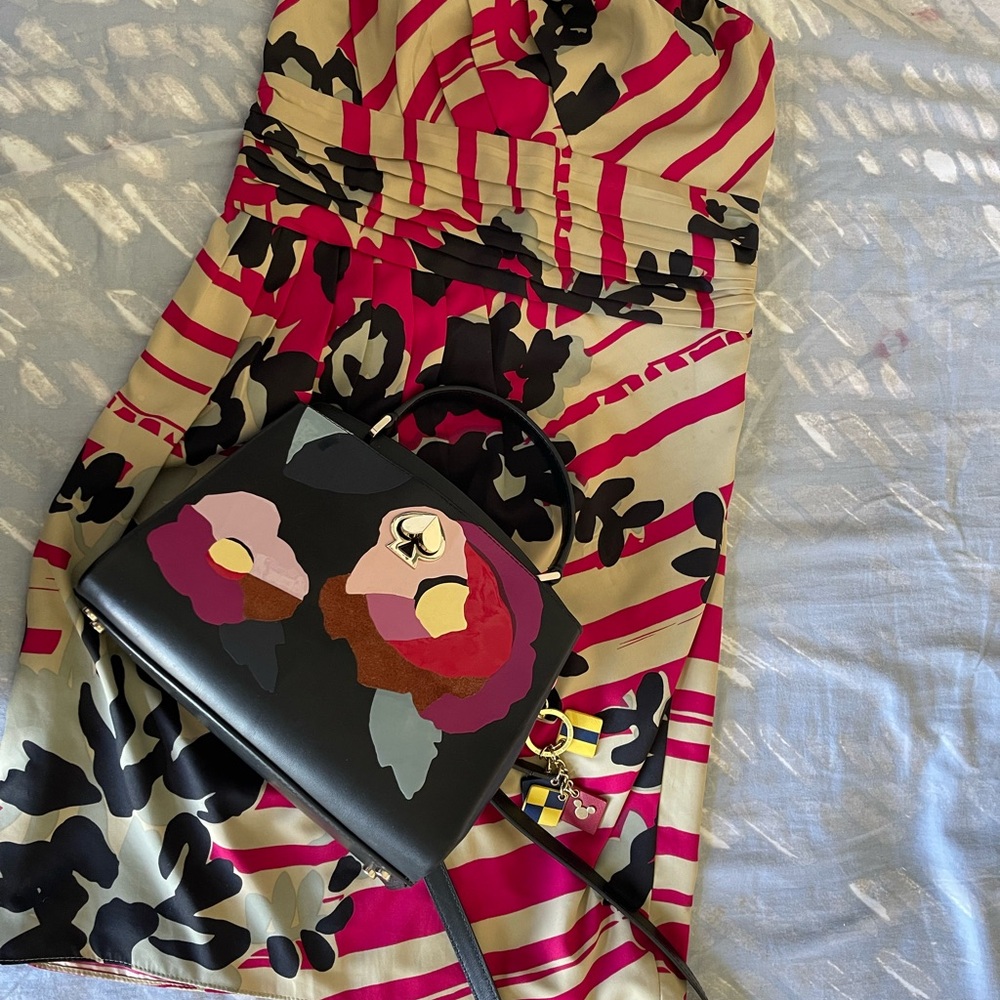 Limited cute  strapless dress